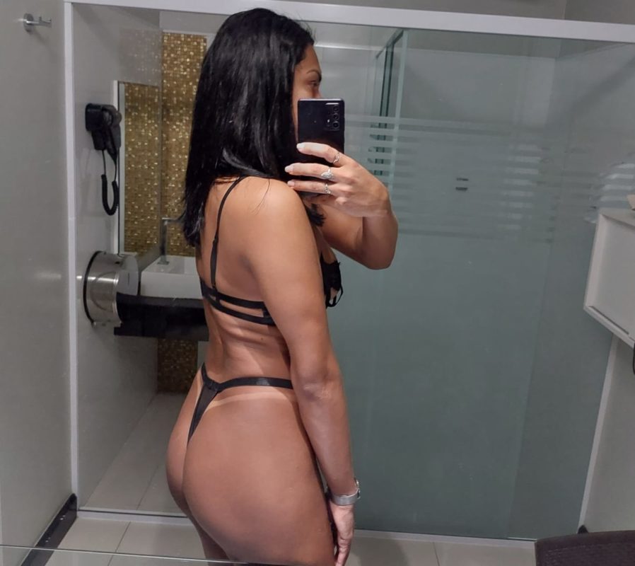 Tiffany Amorim 6