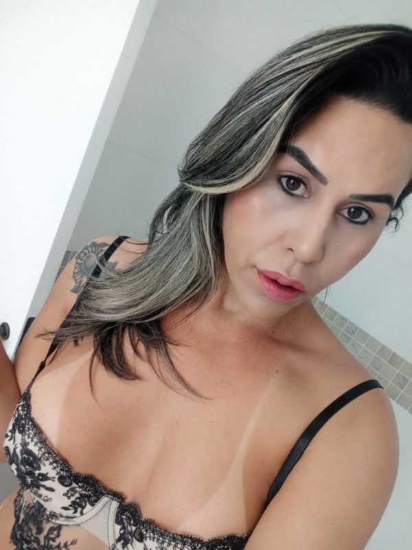 Letícia Vasconcelos 13