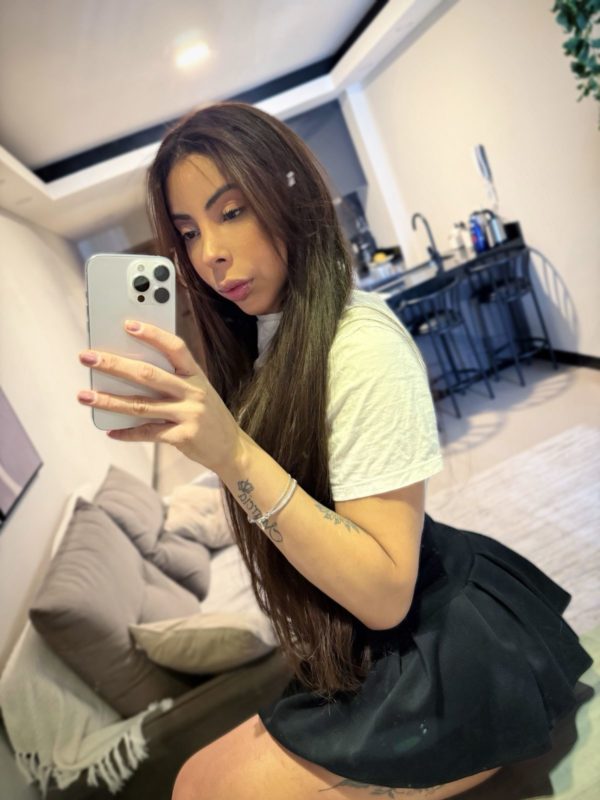 Allana Estevão 12