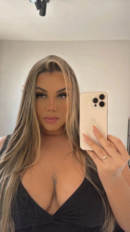 Laura Araujo 4