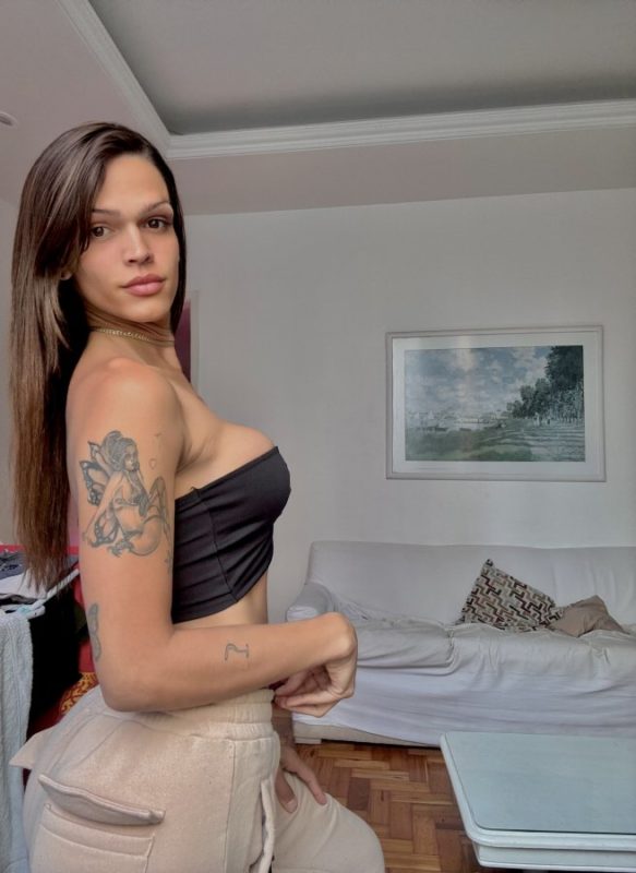 Helena Vasconcellos 15