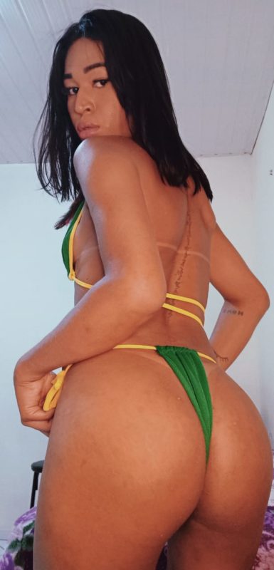 Kiara Iara 21