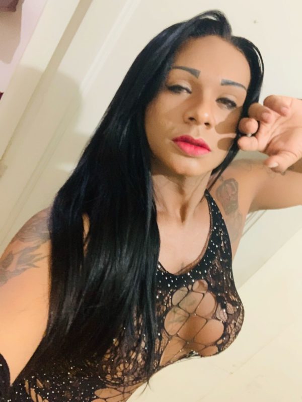 Byanca Trindade 220