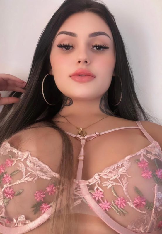 Isabelly Araújo 23