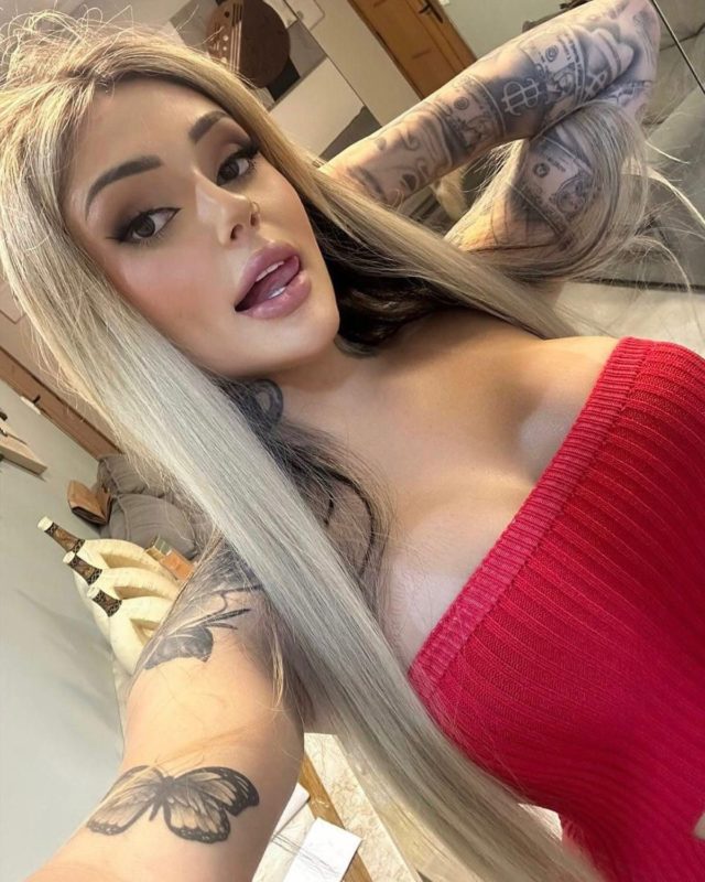 Isabelly Araújo 60