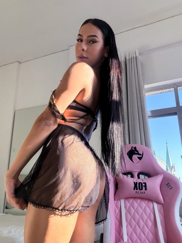Marina Steele 7