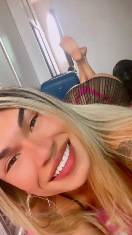 Jhully Schneider 3