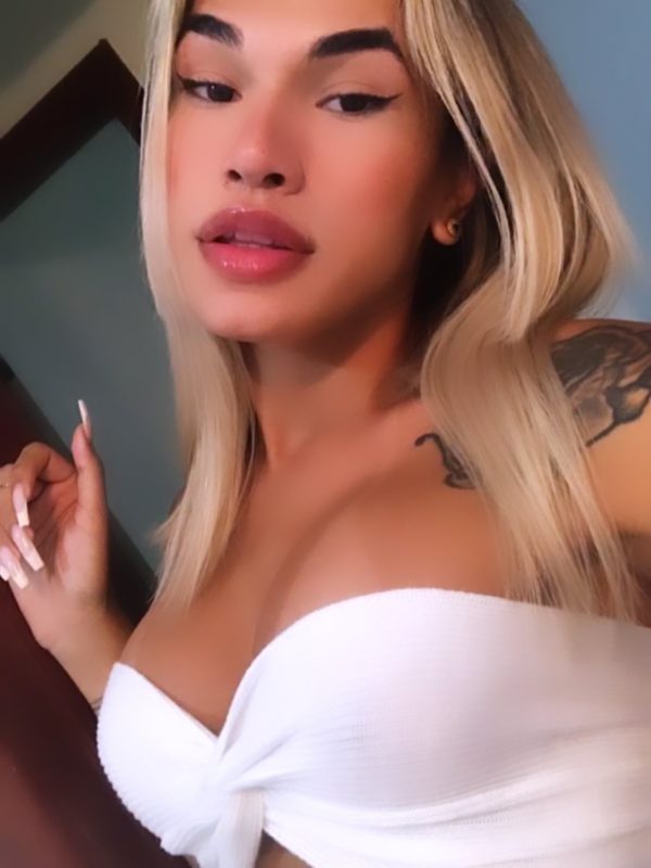 Jhully Schneider 3