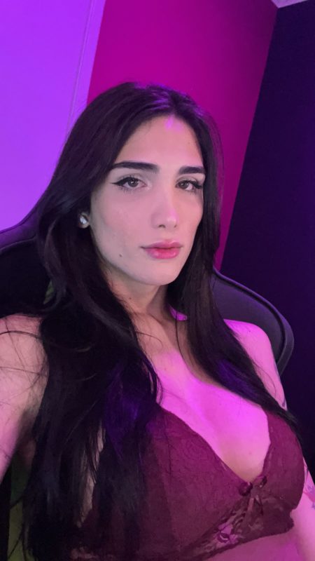 Penelope Helena 20