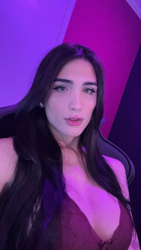 Penelope Helena 19