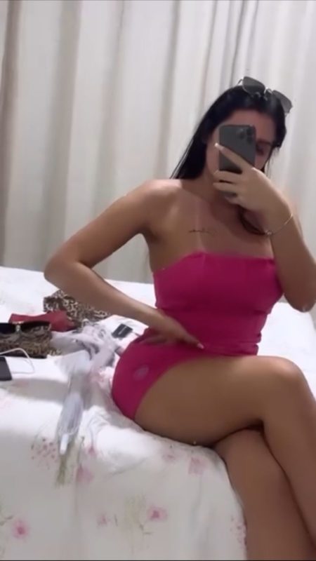 Brenda Paes 54