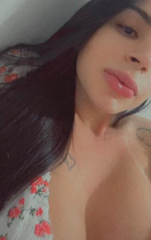 Brenda Paes 49
