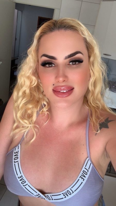 Raylla Hickmann 15