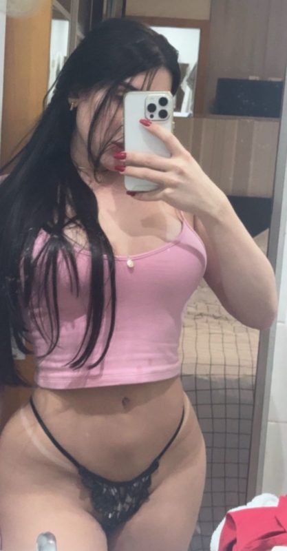 Brenda Paes 26