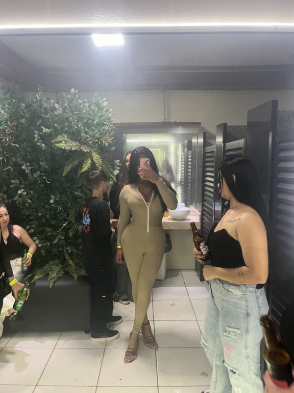 Vanessa Alexia 60