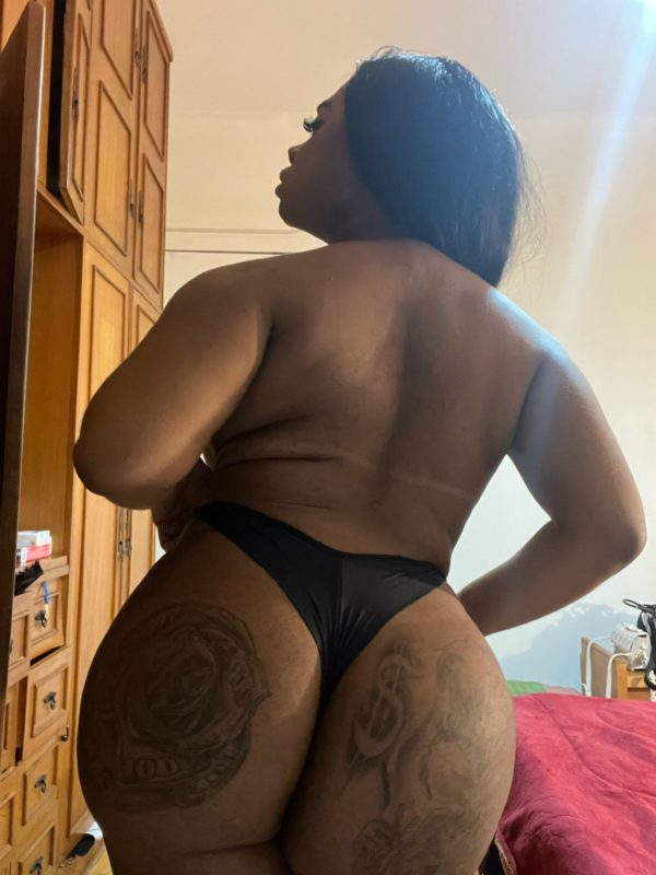 Vanessa Alexia 66