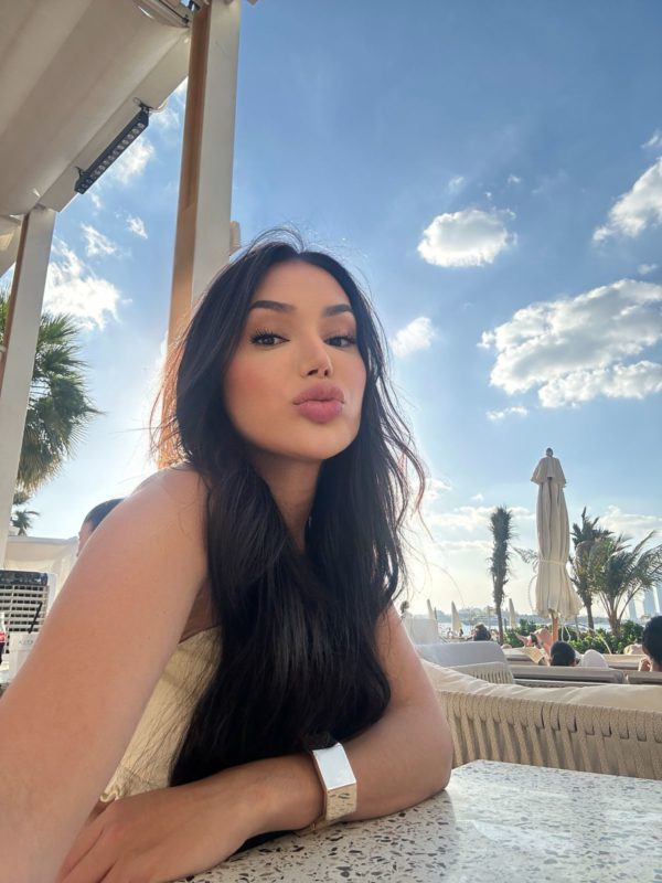 Vitoria Almeida 22
