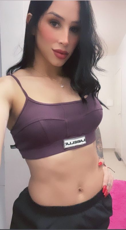Larissa 14