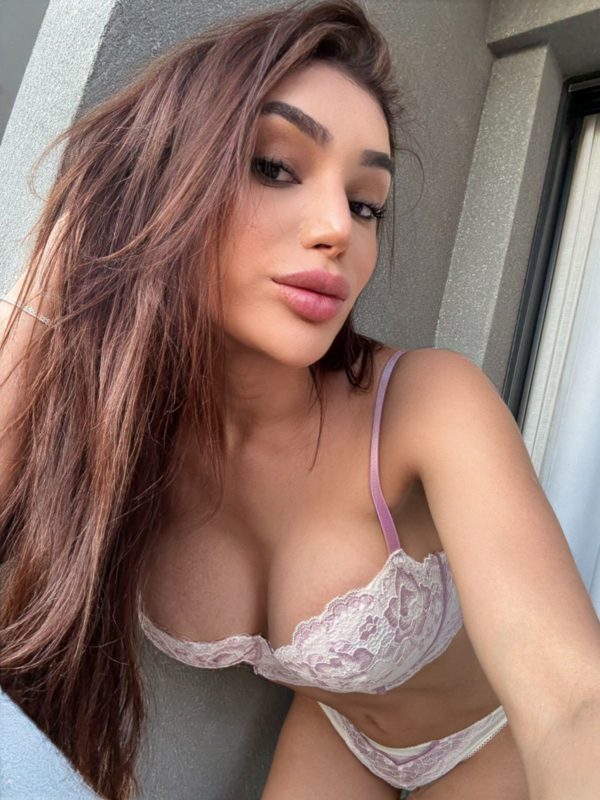 Vitoria Almeida 3