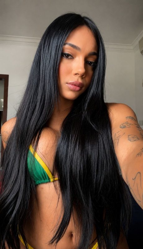 Diana Esteves 27