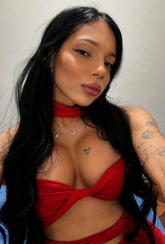 Diana Esteves 39