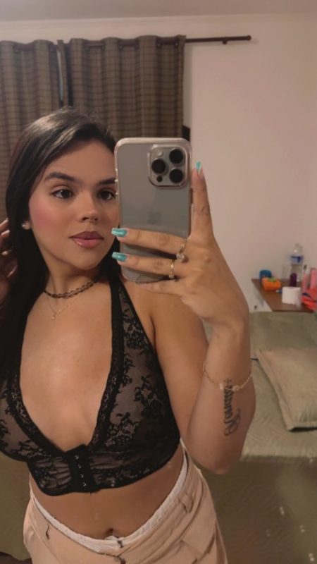 Joyce Bernardes 22