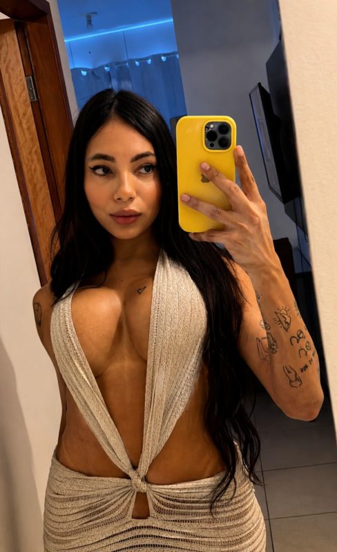 Diana Esteves 52