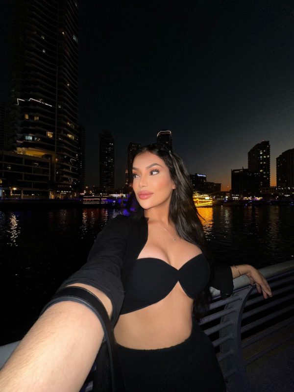 Vitoria Almeida 25