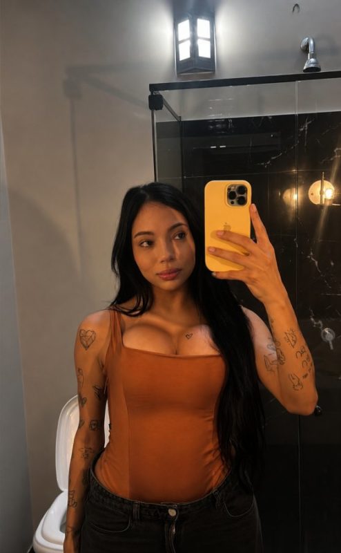 Diana Esteves 35