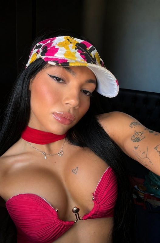 Diana Esteves 45