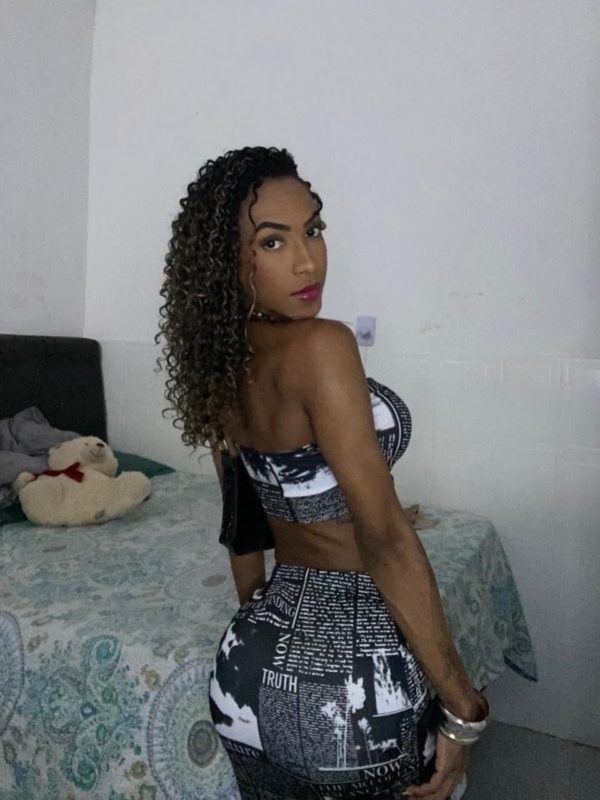 Sophia Menezes 44