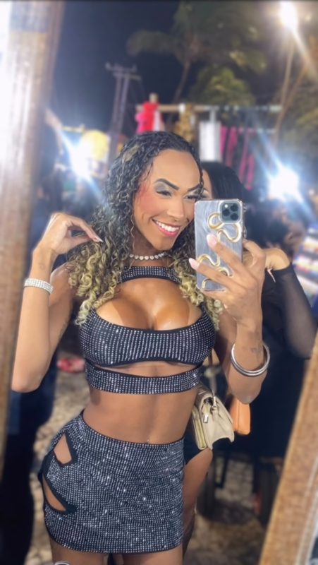 Sophia Menezes 40