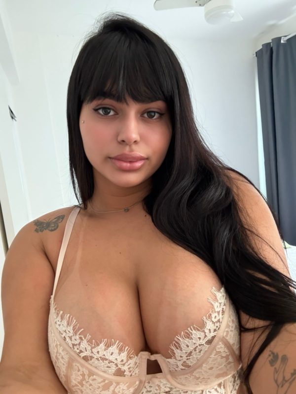 Maria Eduarda 17
