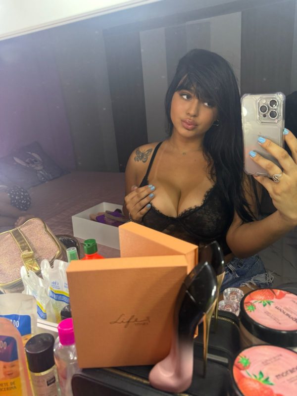 Maria Eduarda 44