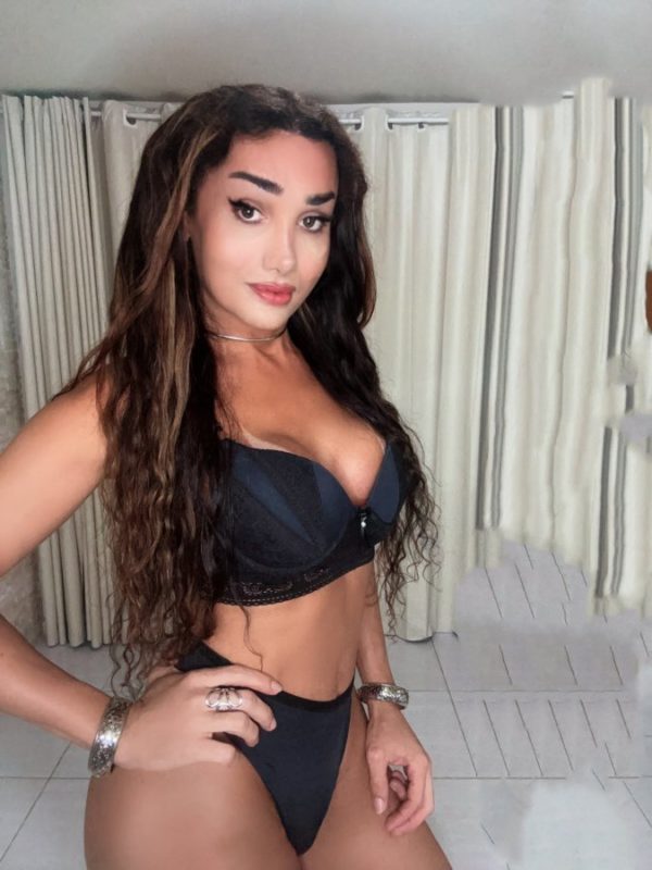 Meellyssa Braga 31