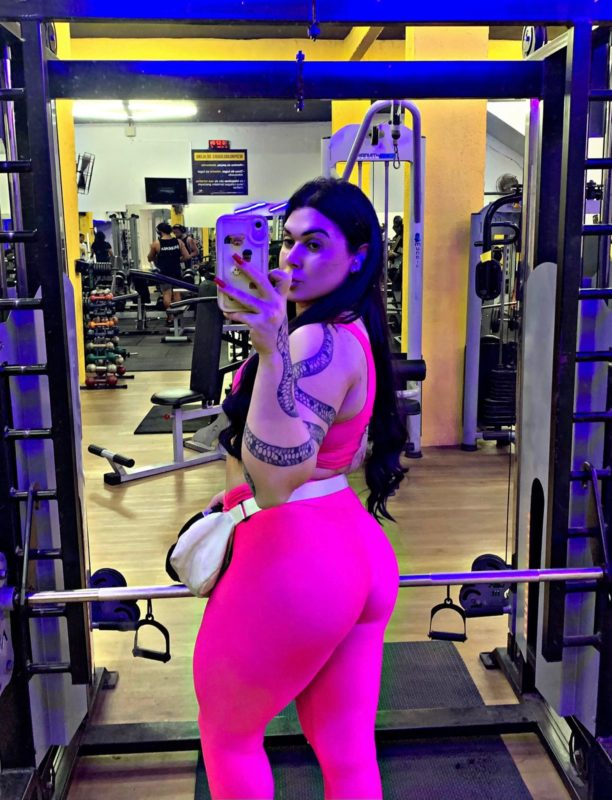 Gabriella Alves 32
