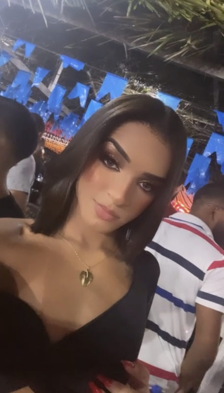 Nicolle Ferraz 21