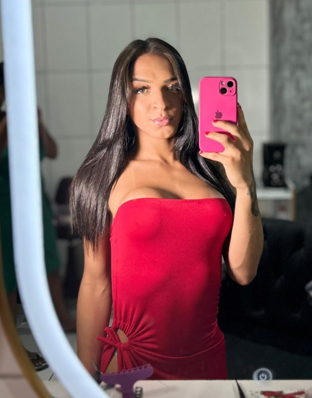 Nicolle Ferraz 12