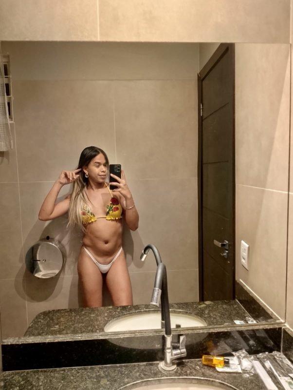 Amanda Marques 10
