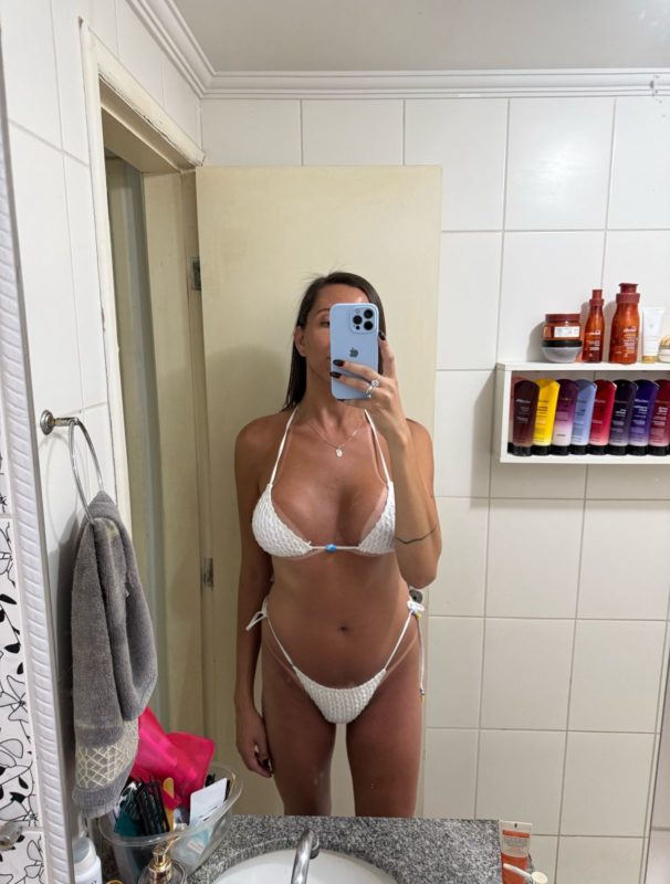 Alice Dias 37
