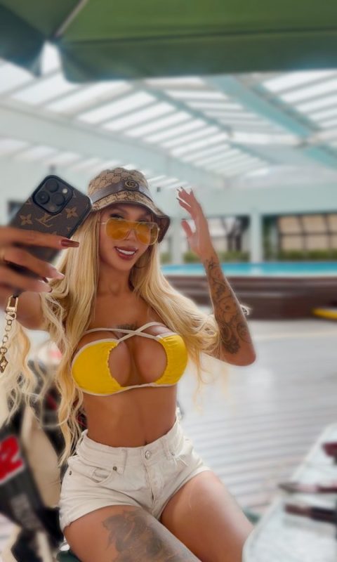 Stella Vasconcellos 28