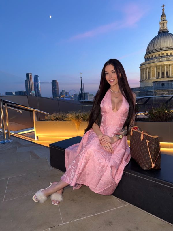 Talia Ninfetinha 43