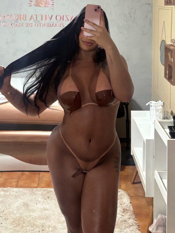 Kayane Martins 19