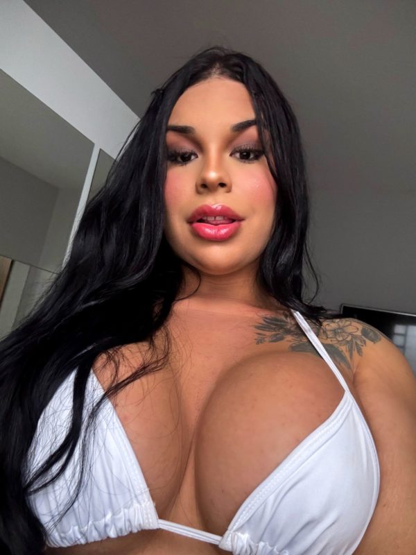 Kayane Martins 28