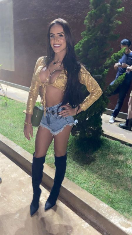 Valentina Duarte 50