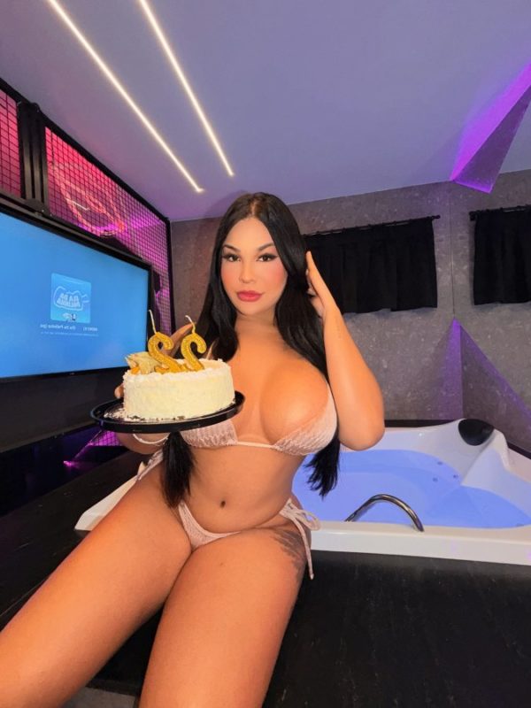 Kayane Martins 82