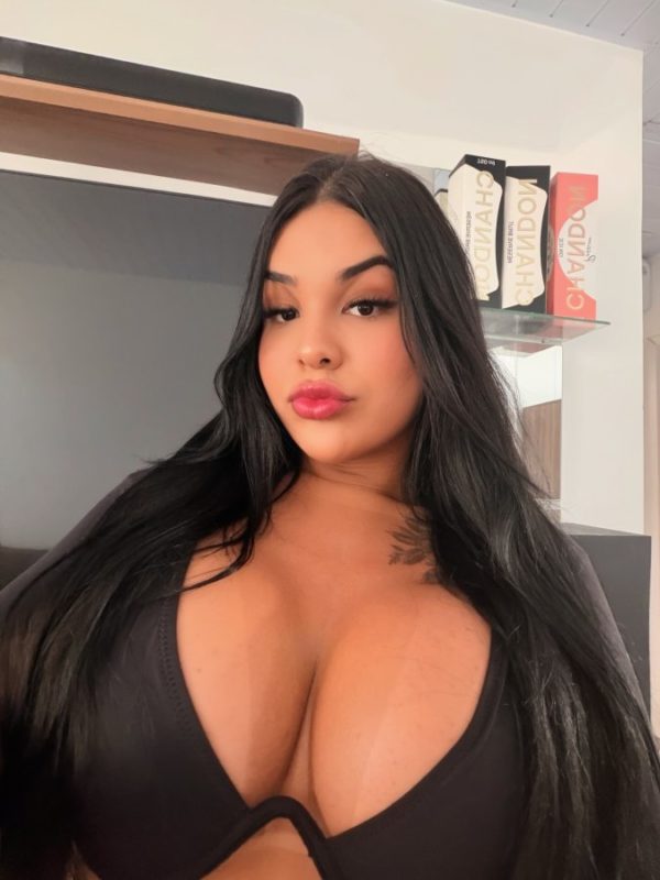 Kayane Martins 79