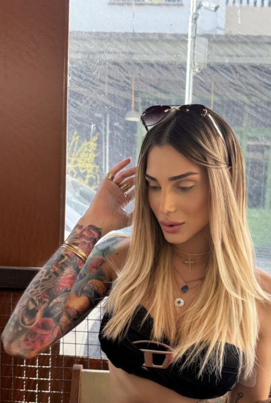Ariella Dantas 4