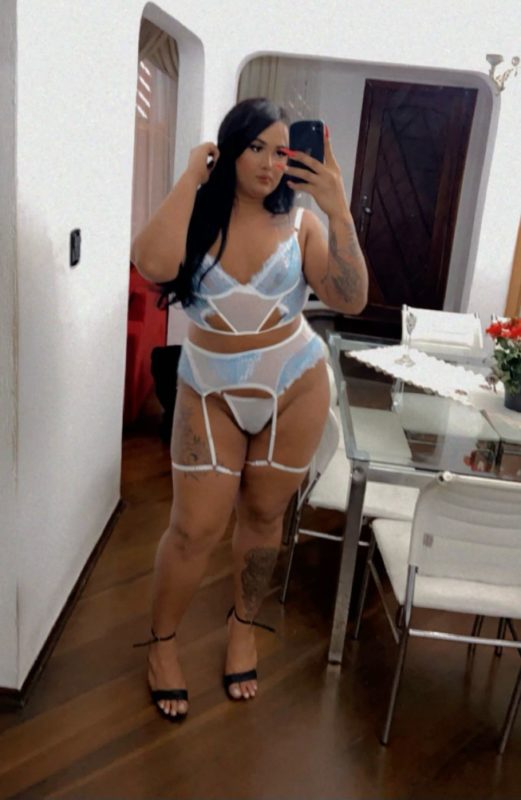 Allana Martins 105