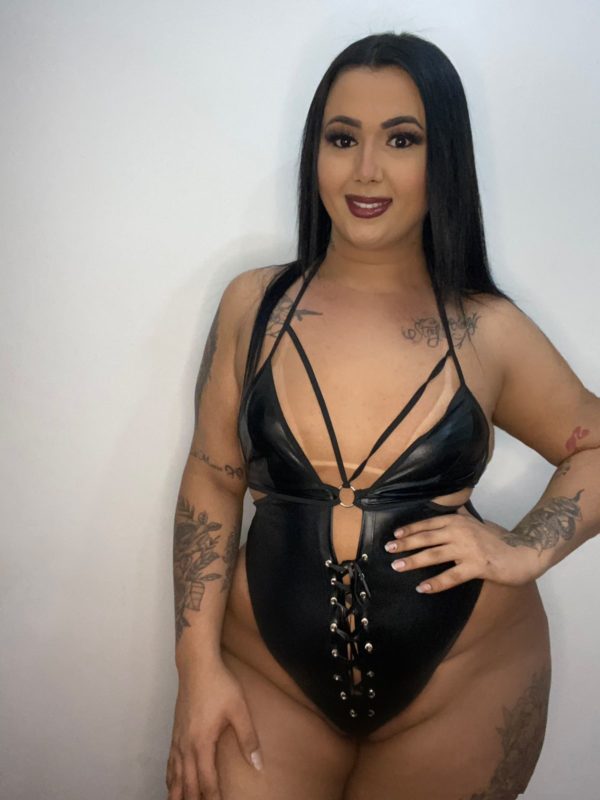 Allana Martins 61